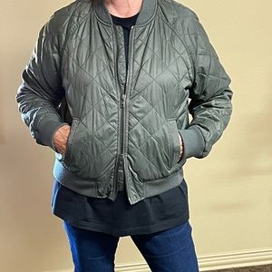 Vince bomber jacket in Army green like new only worn a few times.
